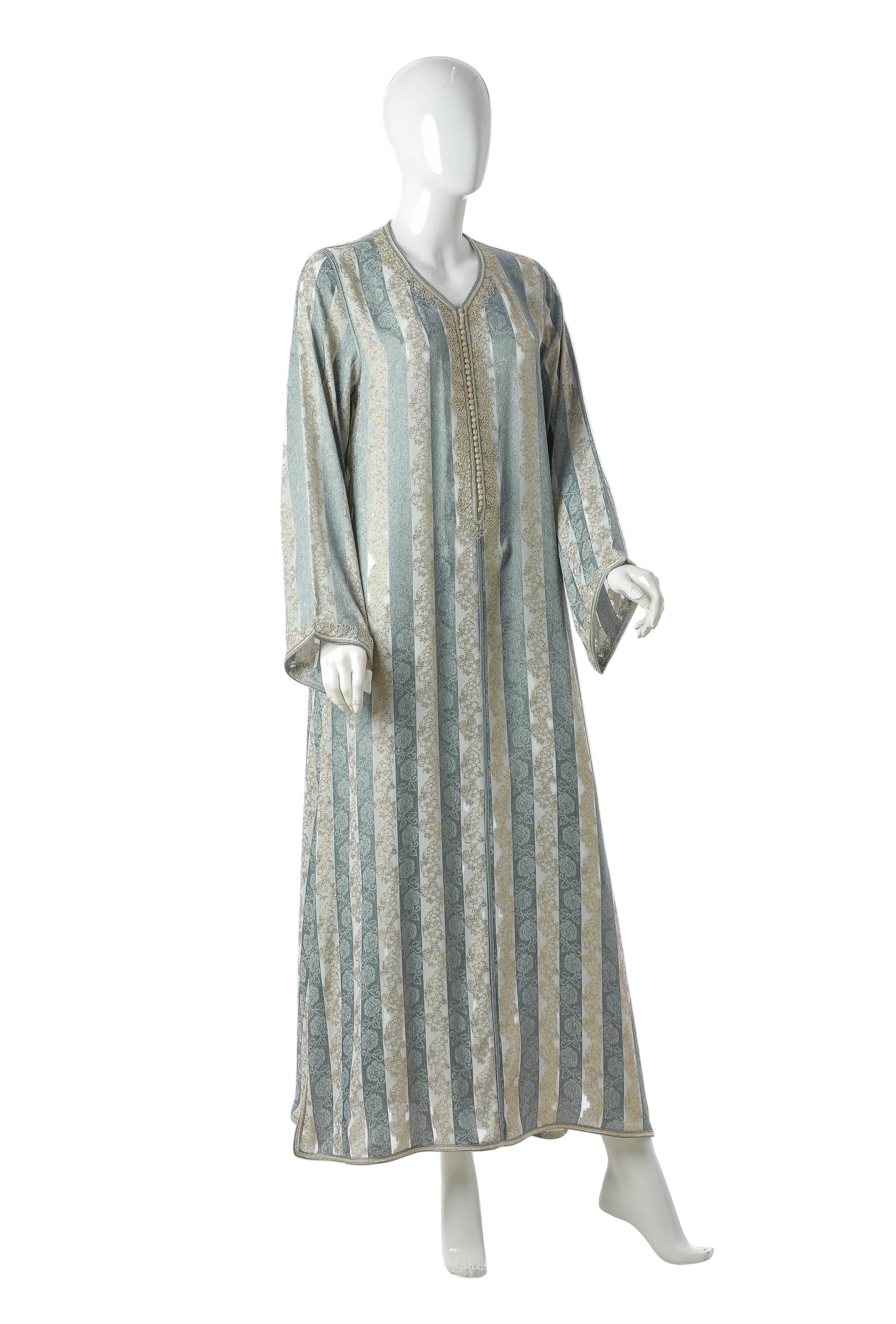 Traditional Green Moroccan Kaftan – Jawhara Silk Brocade with Handcrafted Silver Embroidery, Full-Length Elegant Design | قفطان مغربي تقليدي جوهرة أخضر من بروكار الحرير بتطريز فضي يدوي وتصميم أنيق بطول كامل